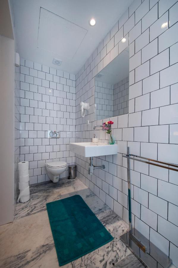 Light Green Apartments - Downtown Lisbon Room photo